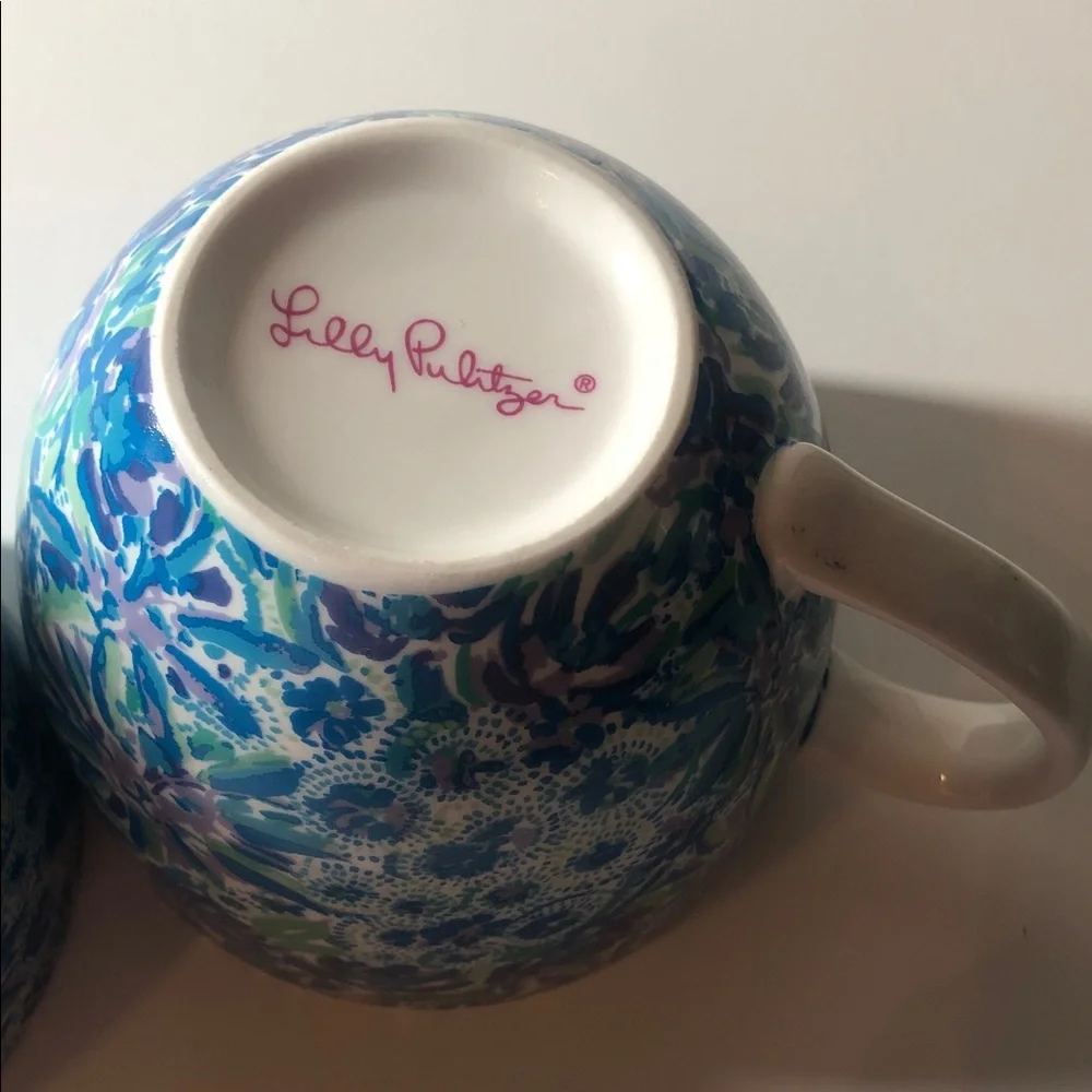 Lilly Pulitzer Blue and Green Patterned Mugs - Picture 11 of 11